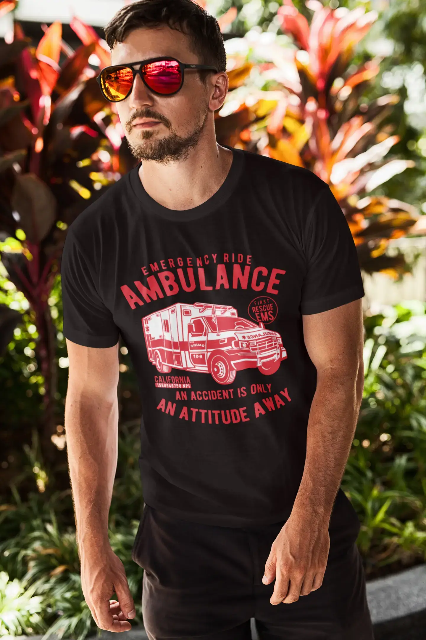 ULTRABASIC Men's T-Shirt Emergency Ride Ambulance - California Shirt for Men